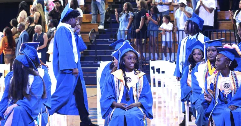 Aberdeen High School graduation remaining on campus