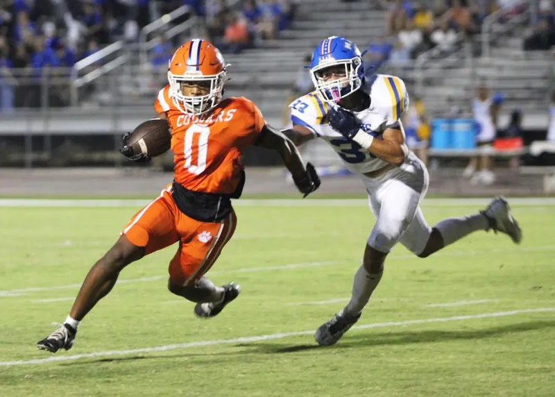 Cougars Explode for 357 Total Yards, Defeat Mize 34-28