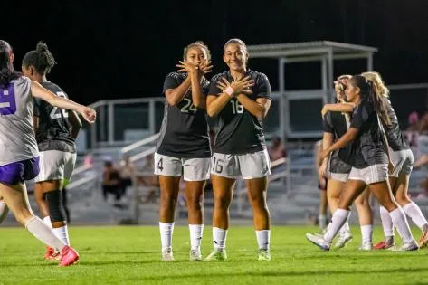 Lady Crusaders Roll Past Wesleyan College