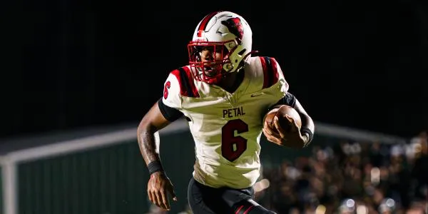Acely Brown's monster six-touchdown night lifts unbeaten Petal past West Jones, 49-45