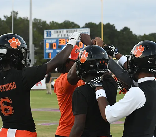 Wildcats win second straight at Hamilton