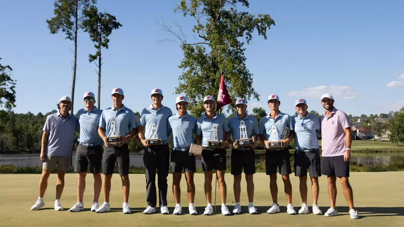 New-look Rebel men's golf starts slow, bounces back in second tournament