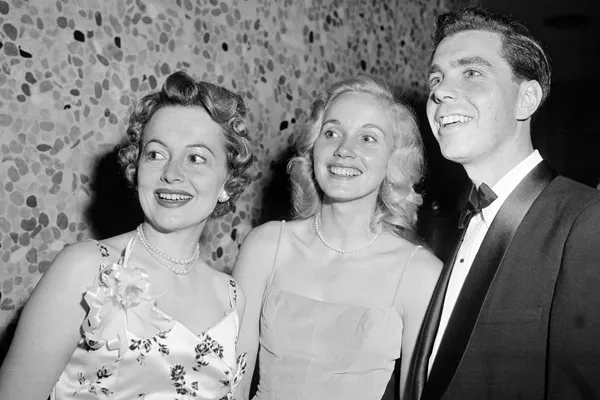 Eva Marie Saint, star of 'North by Northwest' and 'On the Waterfront,' dies at 102