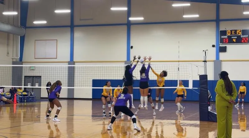 Jones 14 Kills Help Lady Braves Rally Past Southern