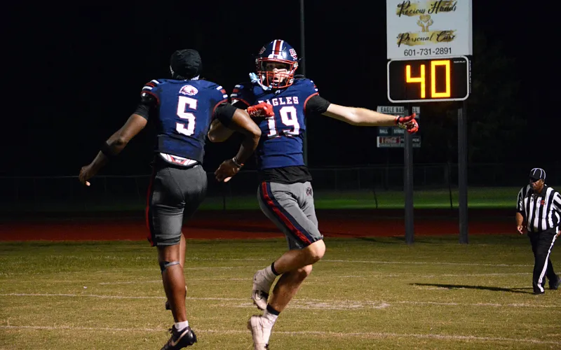 Eagles enjoy first district win with ease