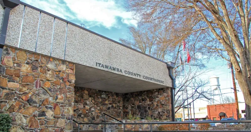 County officials vacate courthouse ahead of demolition
