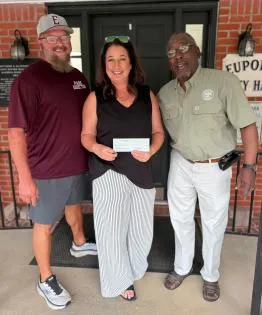 MGE announces $2,000 gift for Gary Park equipment replacement