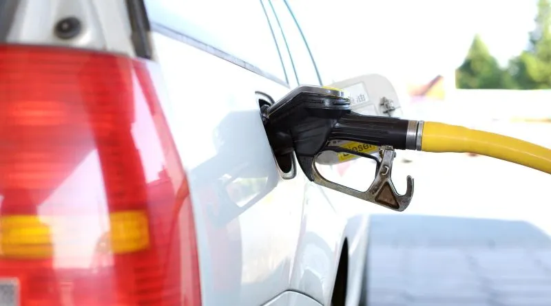 Trump strikes deal to ease Russia sanctions and import Russian diesel -- National & International News