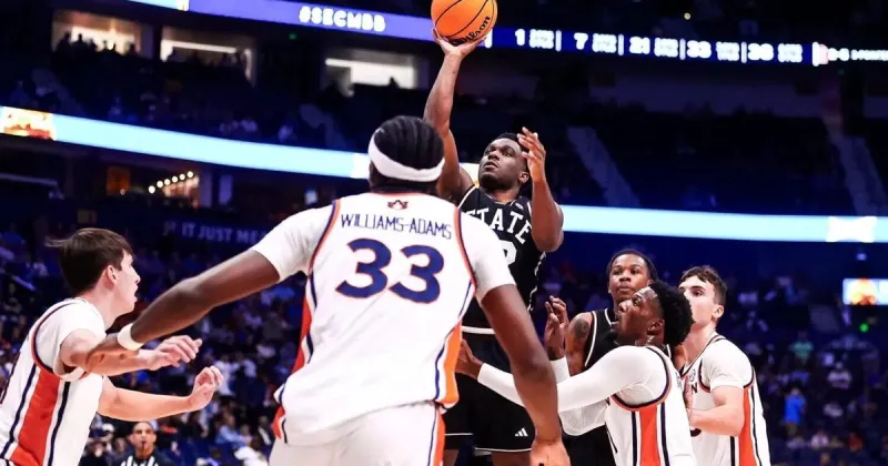 Hubbard nabs preseason SEC honor