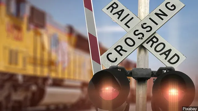 Bicyclist struck and killed by train in Biloxi