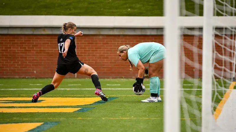Abbi Roberts Earns Third CCS Defensive Player of the Week Honor This Season