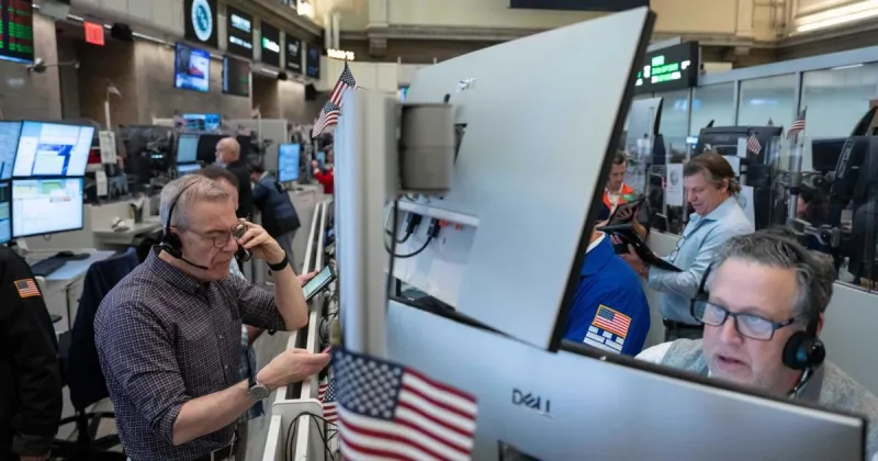 US stocks edge back from their record following first batch of profit reports