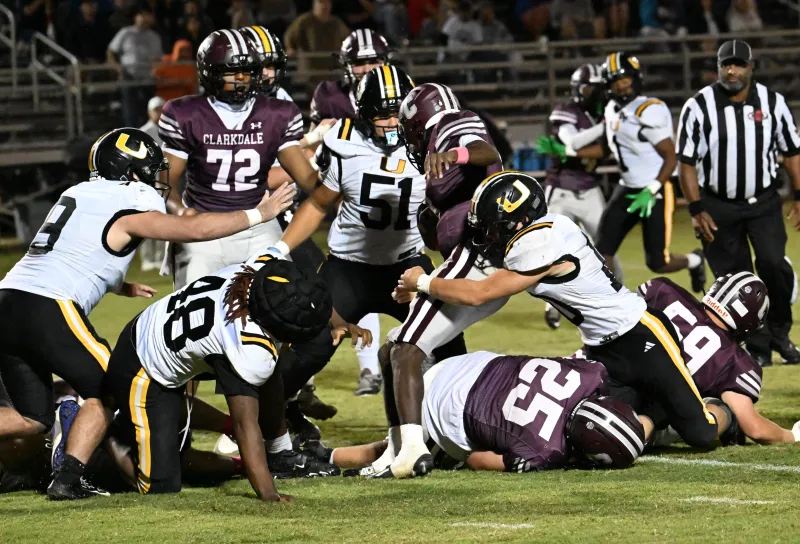 Yellowjackets Offense Stalls in 17-0 Loss