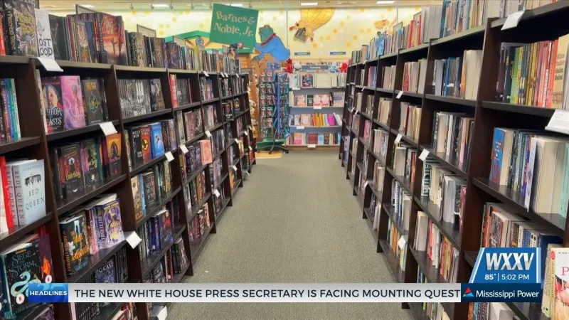 Barnes & Noble teaming up with Elijah's Closet for Holiday Book Drive
