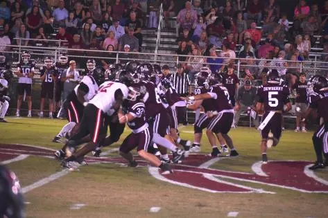 Late turnover sparks Nanih Waiya's 27-13 Cross Creek win