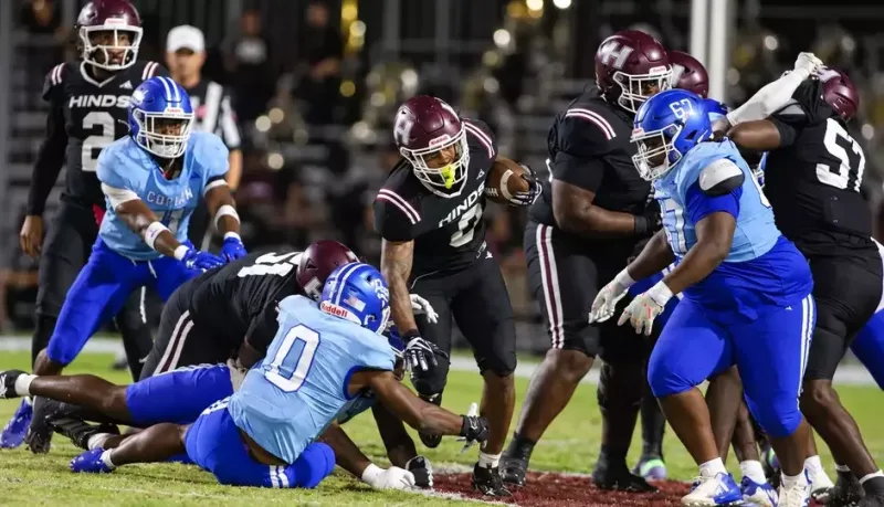 Upsets, unlikely comebacks, and home-field advantage highlight wild night of JUCO football in Mississippi