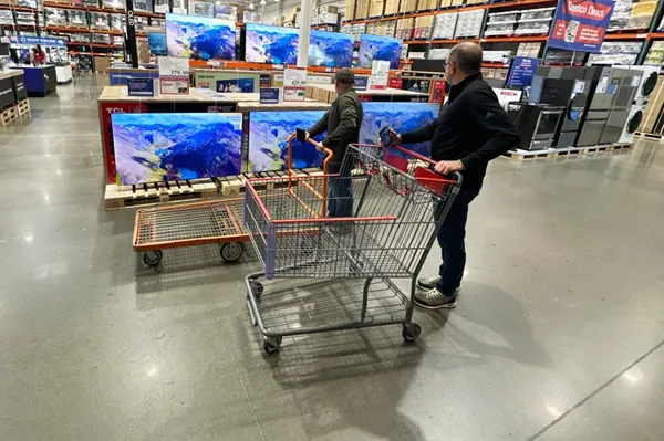 Retail sales up 0.8% in September, but a big chunk of spending went to paying gasoline bills