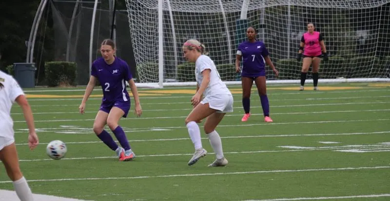 Women's Soccer Battles Belhaven in Tough Loss on Friday