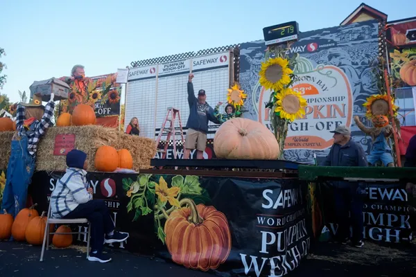 A giant pumpkin named Rocky gives a champion grower his California comeback