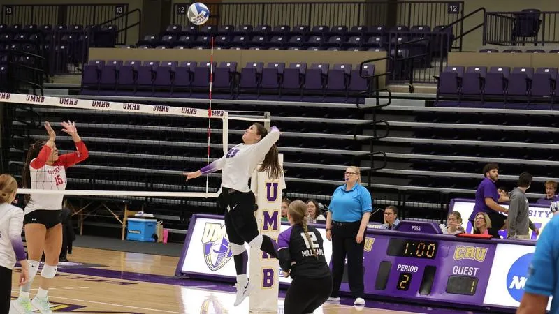 Volleyball Knocks Down Maryville, Stopped by Rhodes, Sewanee in Volunteer State