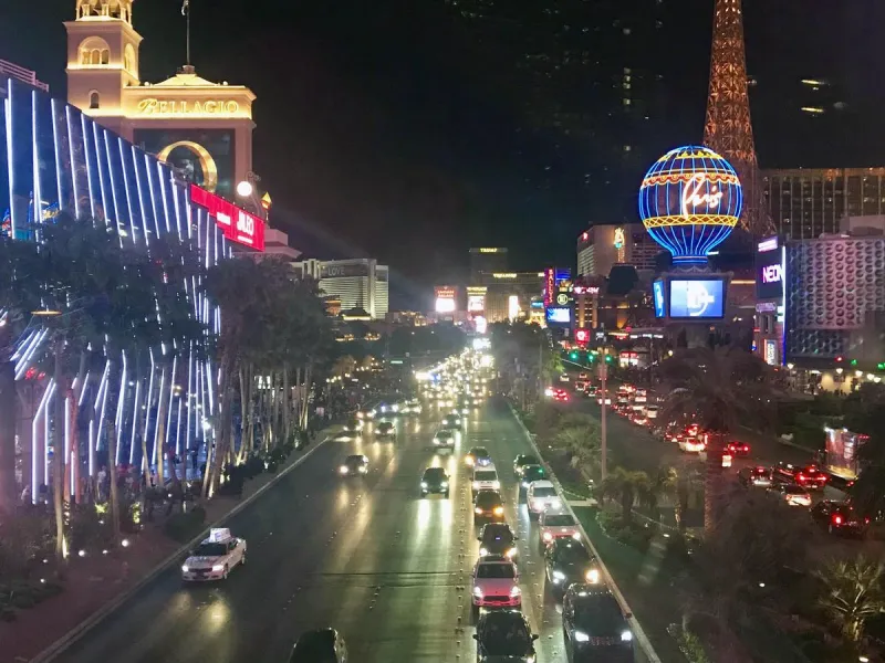 Motorcyclists push lawmakers to legalize lane filtering in Nevada