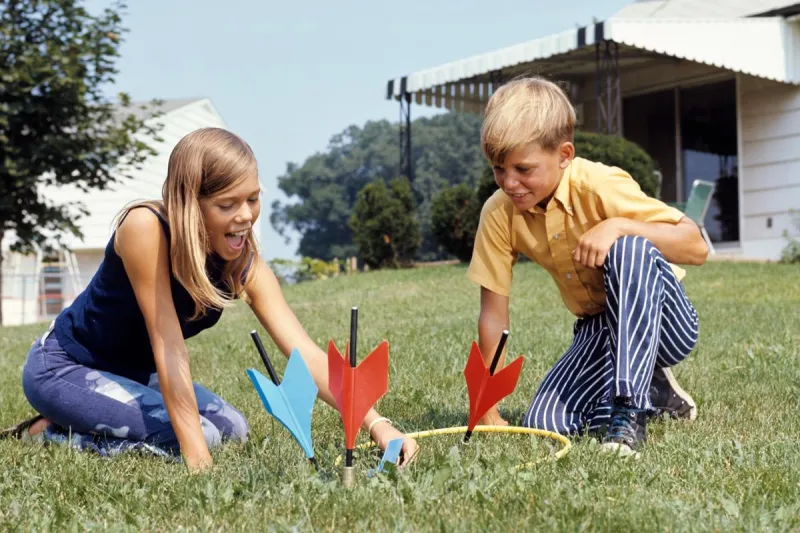 20 Toys That Made Summer in the '80s Absolutely Unforgettable