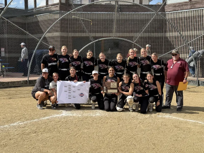 Florence softball wins Western B/C Divisionals