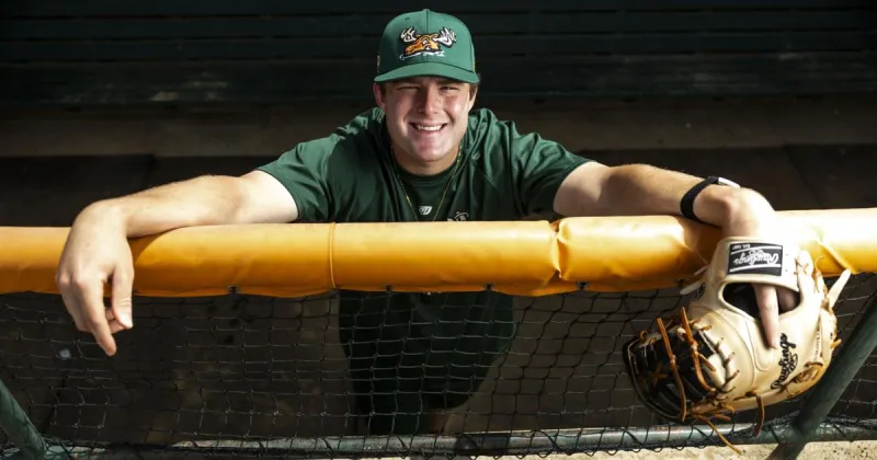 Rolling Stone: Former Nebraska Cornhusker explodes out of the chute for PaddleHeads