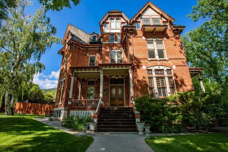 Gianfortes accelerate plan to donate historic mansion to state