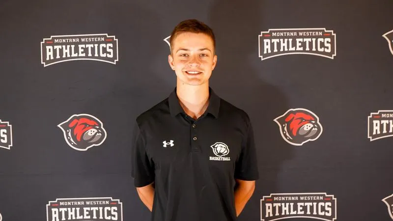 Isakson Adds Ryne Freeman to Men's Basketball Staff