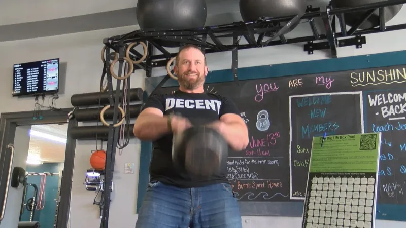 Butte man to attempt weightlifting world record for charity
