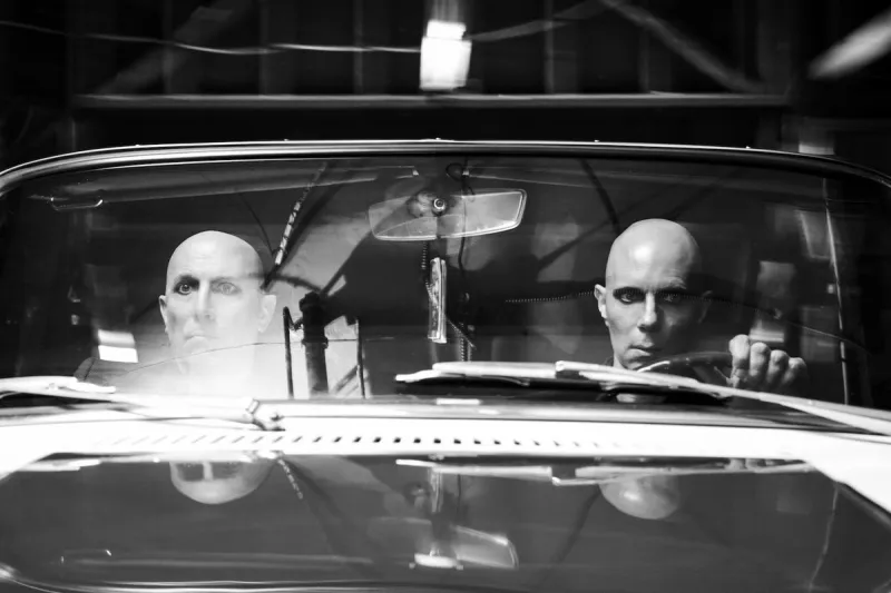 Billy Howerdel Gets Into A Perfect Circle's New Music - 'Don't Be Afraid to Write From Absurdity'