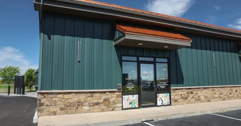 Photo: Plush Coffee coming to Zoo Drive area