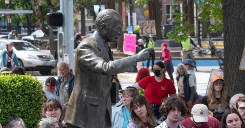 Free speech, however vile, is vital to democracy | Bloomberg News