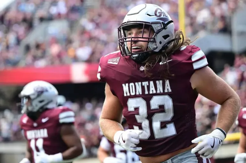 Peyton Wing Discusses Life Under Four Defensive Coordinators In Four Years Of College Football