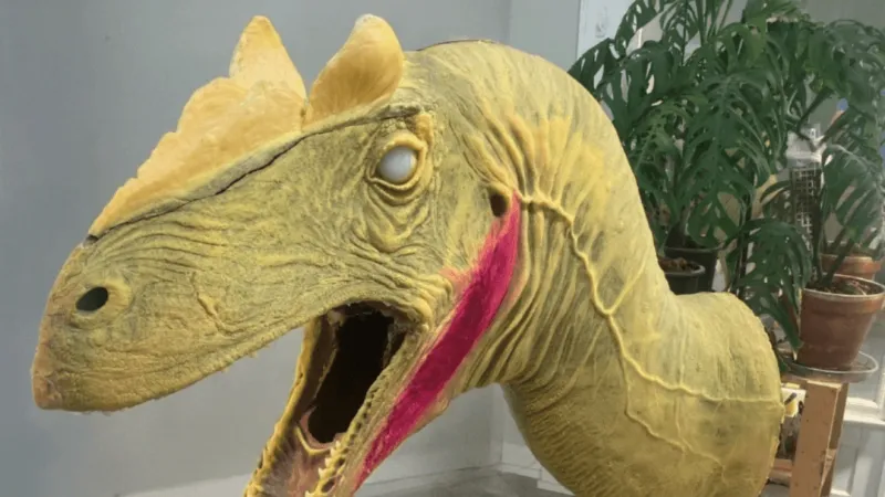 Museum of the Rockies tech experts remodel dinosaur's face