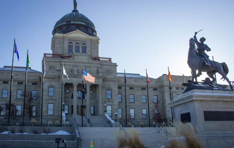 Montana committee approves 25-foot bill on party lines; but concerns remain