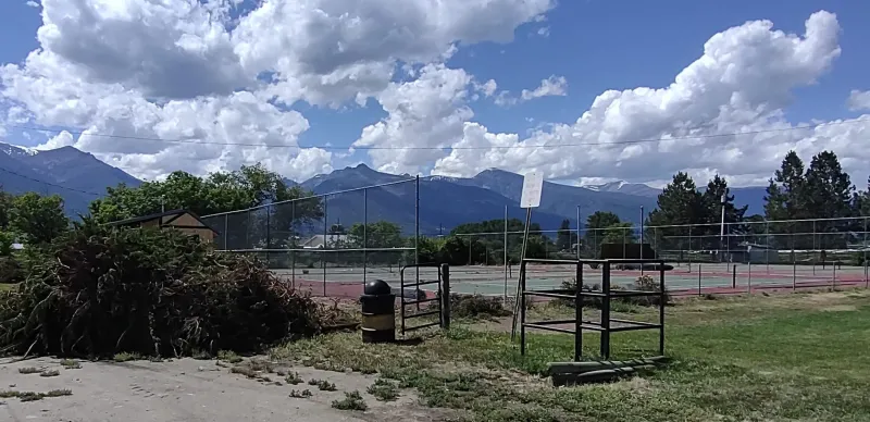 Stevensville tennis courts getting much-needed facelift