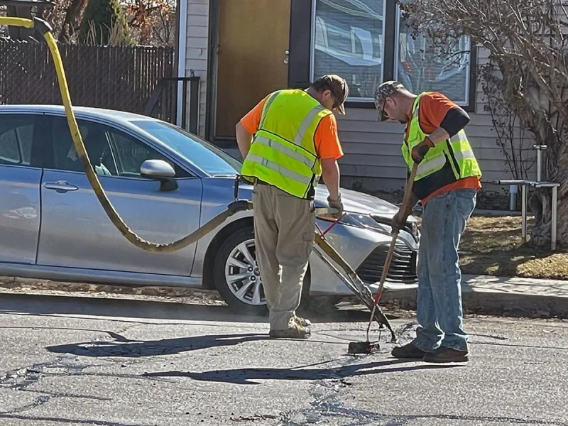 US sheds jobs in surprise slump as unemployment ticks down