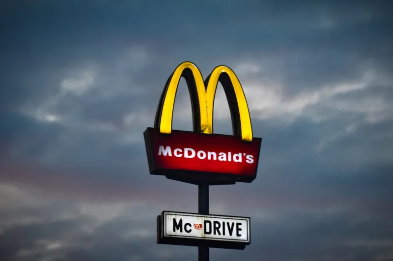 Missoula Officer Draws Pistol On Axe-wielding Man at McDonald's