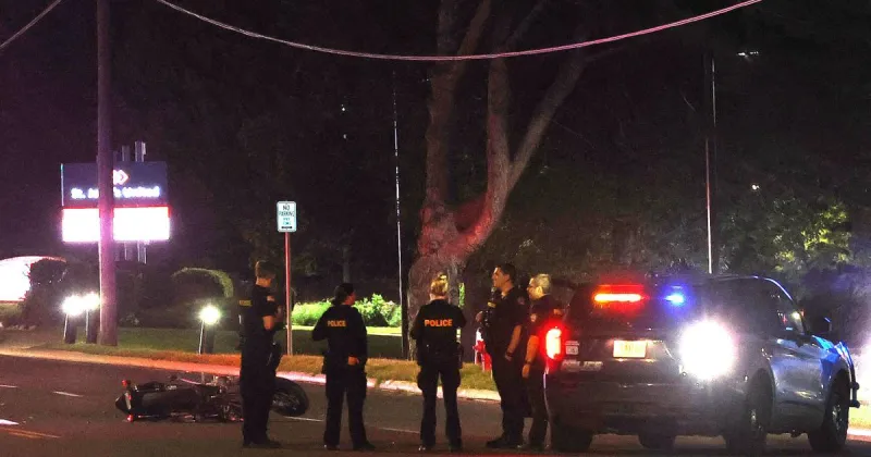 Photo: Motorcycle crash closes Rimrock Road