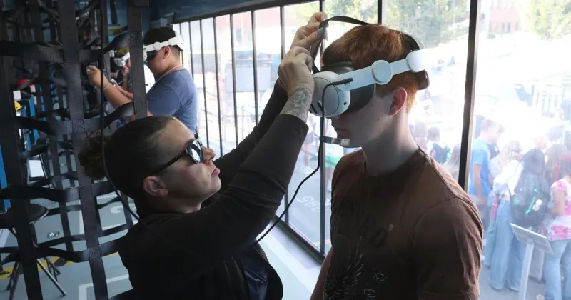Photo: Navy reality experience at Lockwood High School