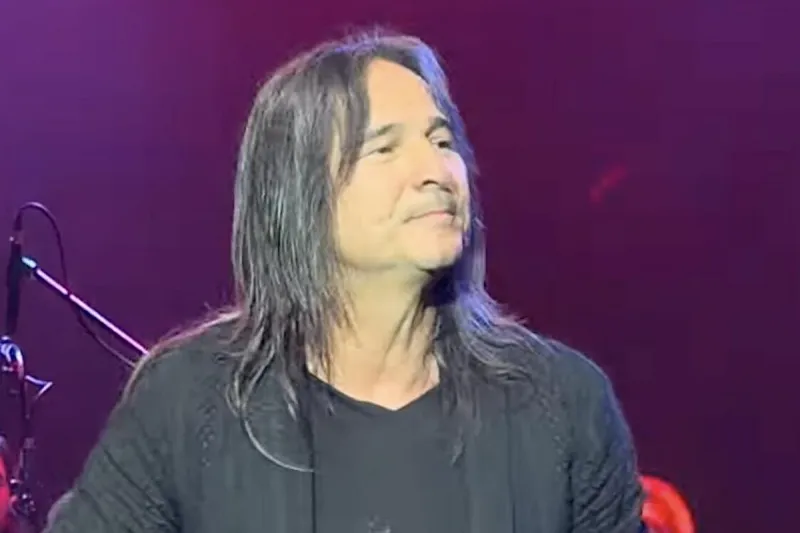Meet Journey Guest Singer Hugo Valenti