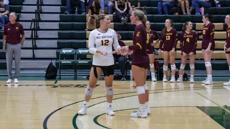 Skylights Rally Back, Fall Short in Five-Set Battle with Carroll