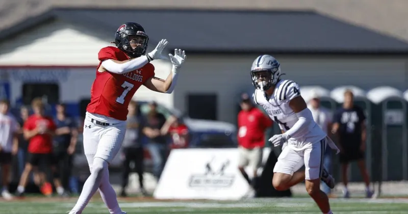 Eli Nourse breaks single-game record, ties career TD mark in Montana Western victory