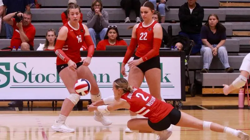 UMW Volleyball Falls to Bismarck State in Four Sets Saturday