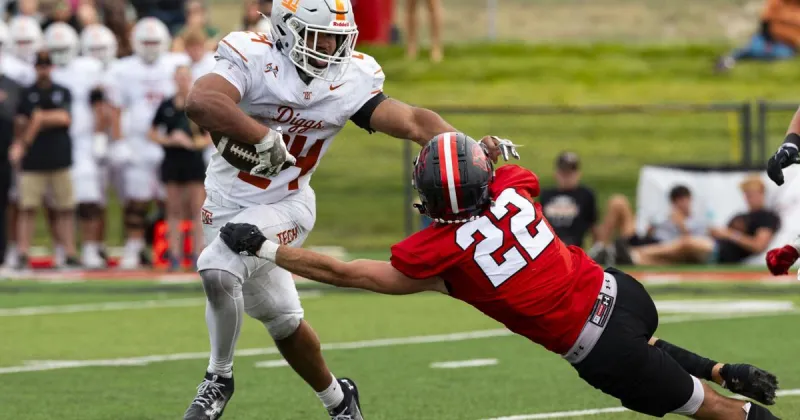 Jamal Cariglia runs for 200 yards, No. 5 Montana Tech rolls