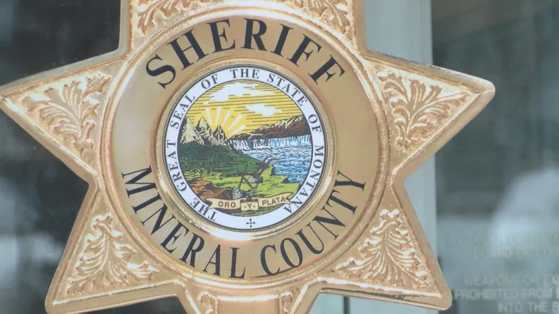 Suspected murder-suicide reported in Superior; elderly couple found dead