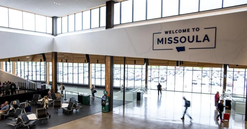 Missoula airport suspends commercial flights after aircraft lands without nose landing gear