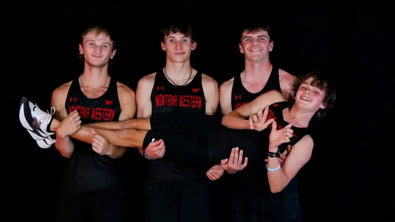 Bulldog Cross-Country Travels to Montana Invite